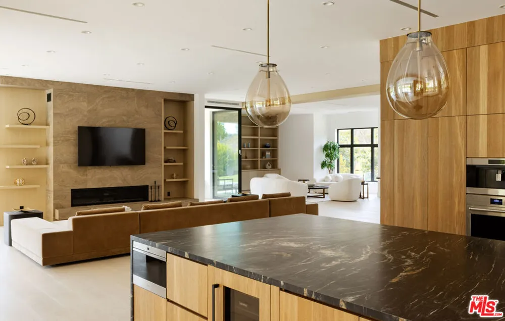 24247 Bridle Trail Road Hidden Hills, CA 91302