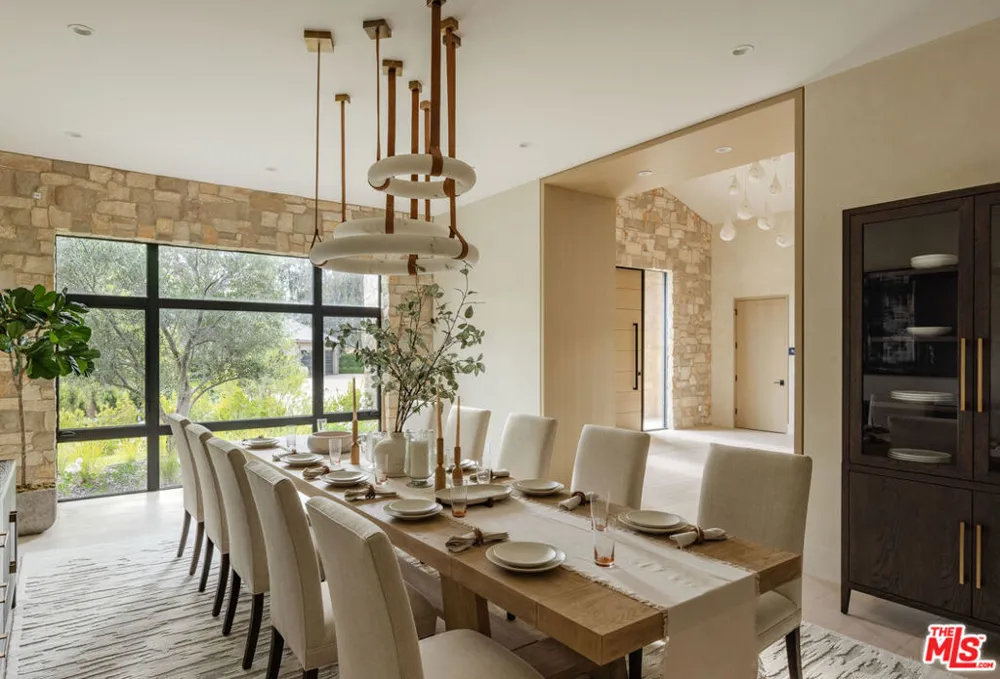 24247 Bridle Trail Road Hidden Hills, CA 91302