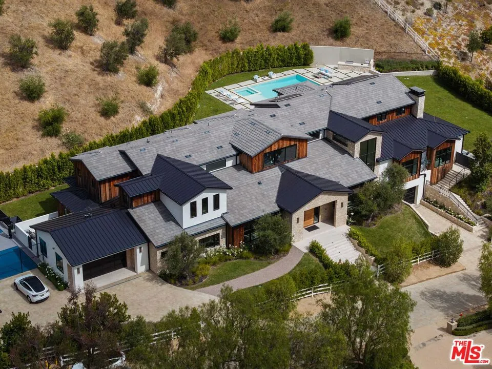24247 Bridle Trail Road Hidden Hills, CA 91302