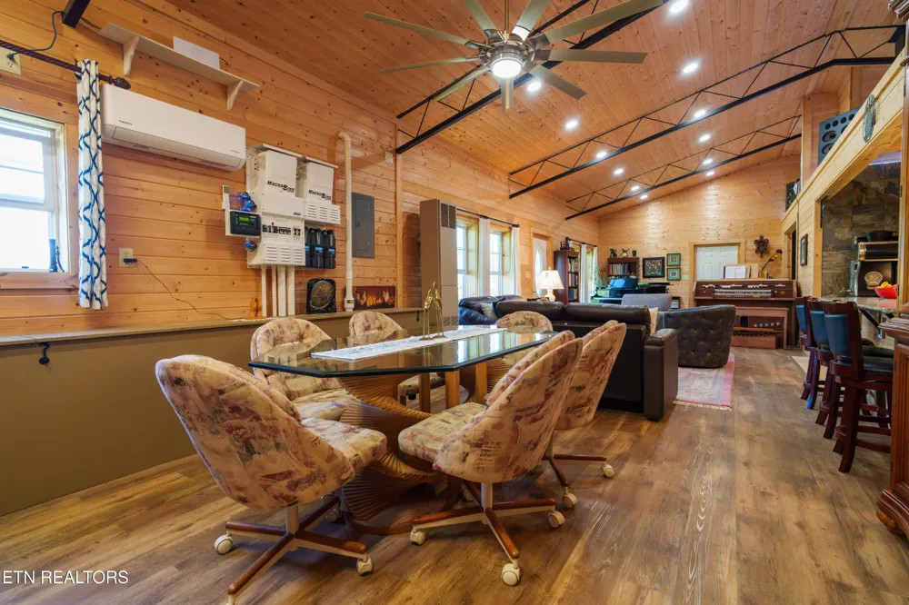 1302 Cummingsville Sparkmantown Rd Doyle, TN 38559