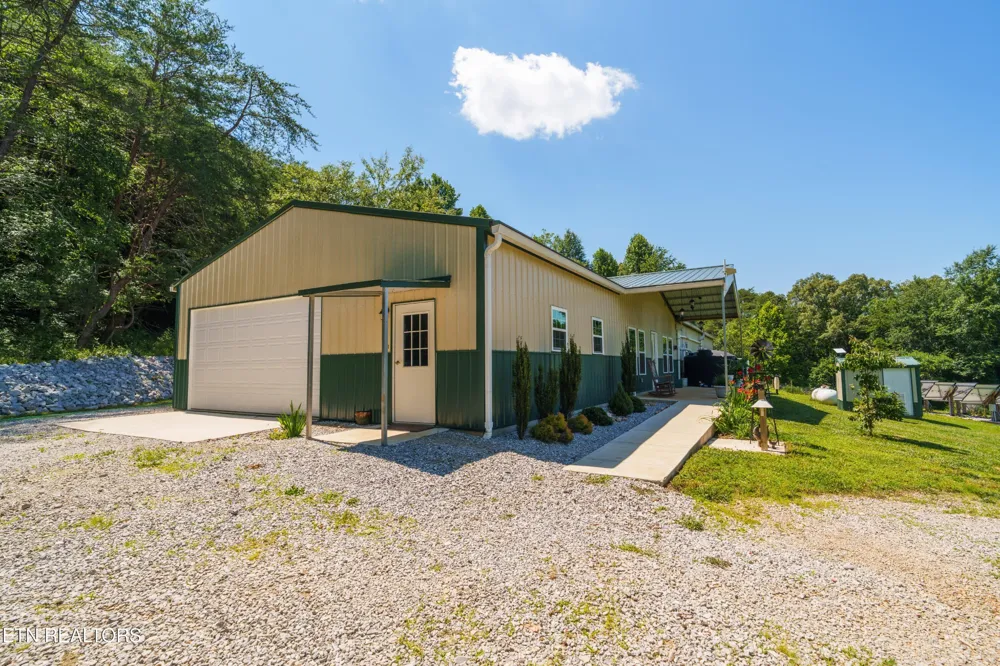 1302 Cummingsville Sparkmantown Rd Doyle, TN 38559