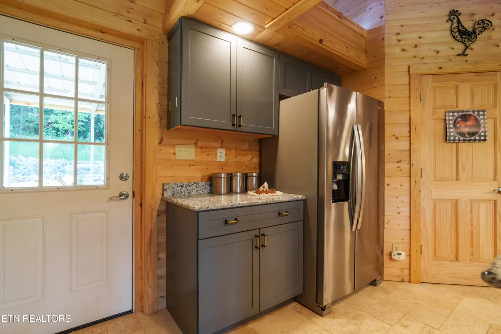 1302 Cummingsville Sparkmantown Rd Doyle, TN 38559