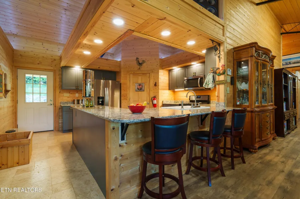 1302 Cummingsville Sparkmantown Rd Doyle, TN 38559