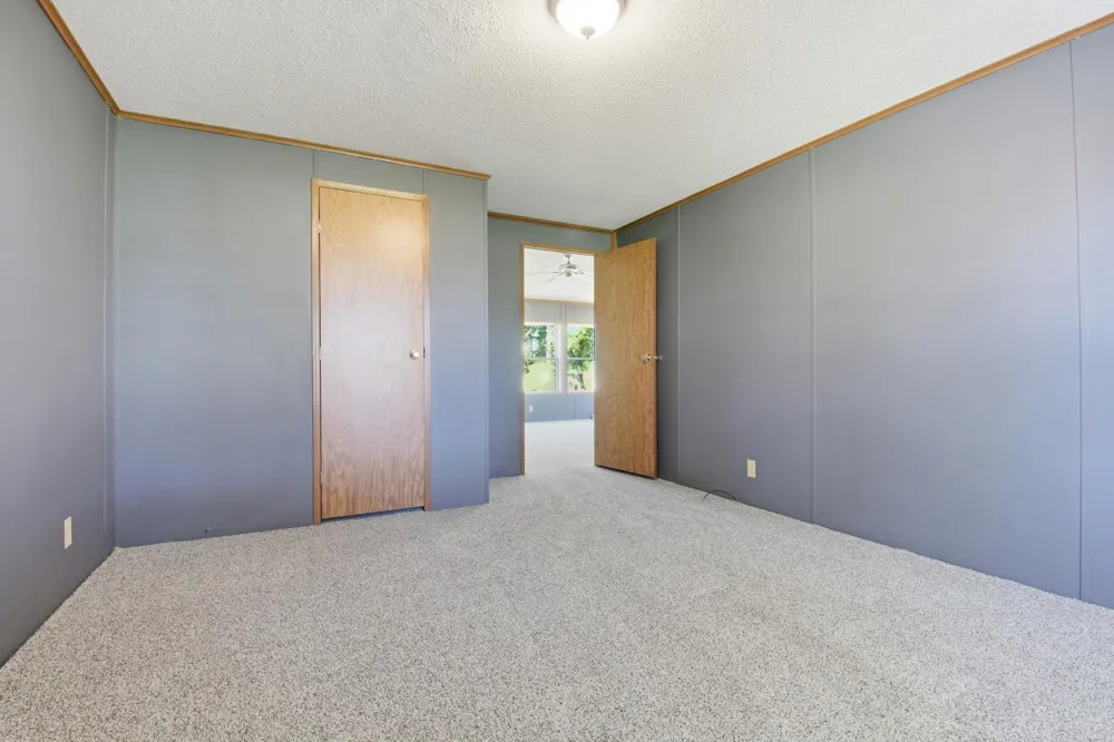 7001 County Road 40 NE New London, MN 56273
