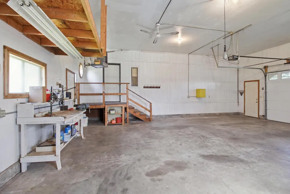 7001 County Road 40 NE New London, MN 56273