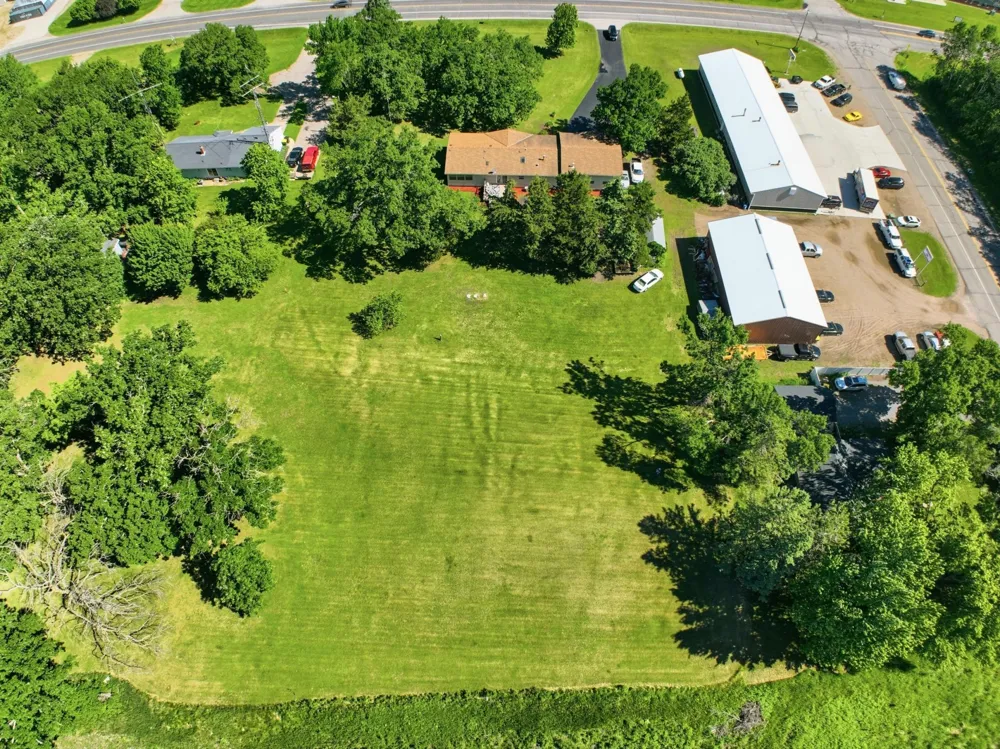 7001 County Road 40 NE New London, MN 56273