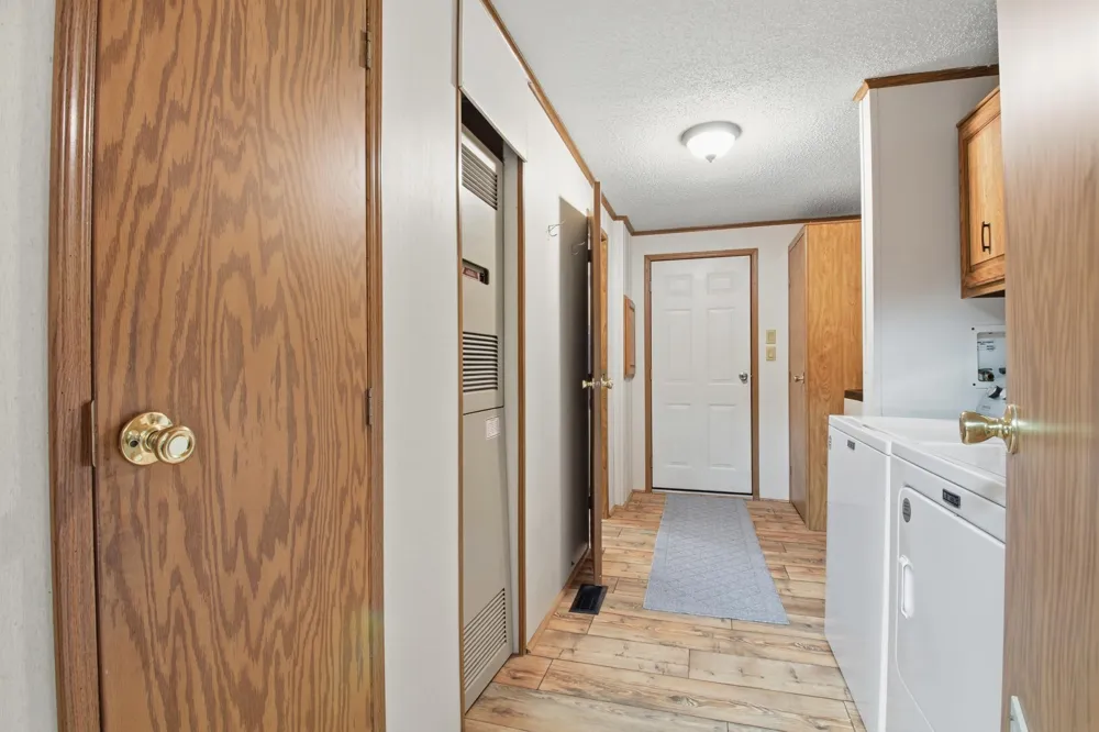 7001 County Road 40 NE New London, MN 56273