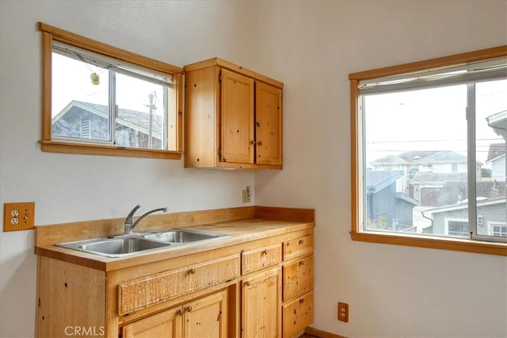 550 Worcester Drive Cambria, CA 93428