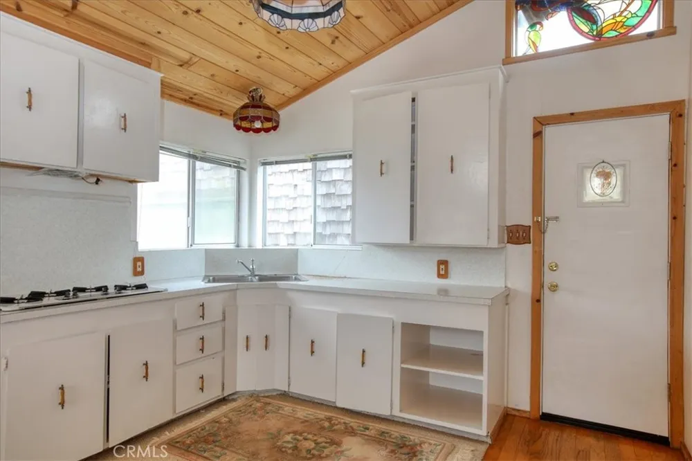 550 Worcester Drive Cambria, CA 93428