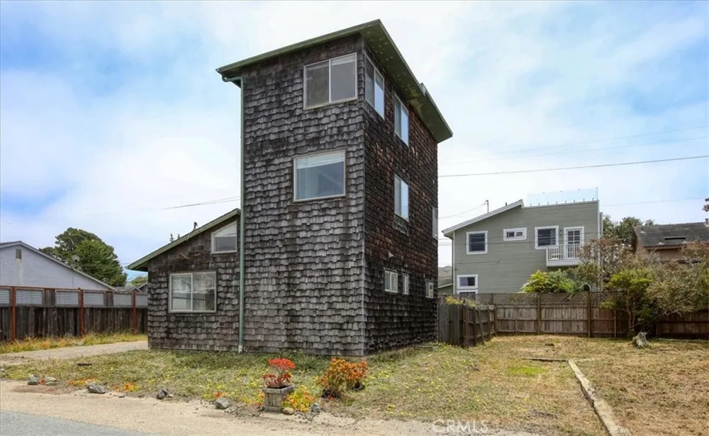 550 Worcester Drive Cambria, CA 93428