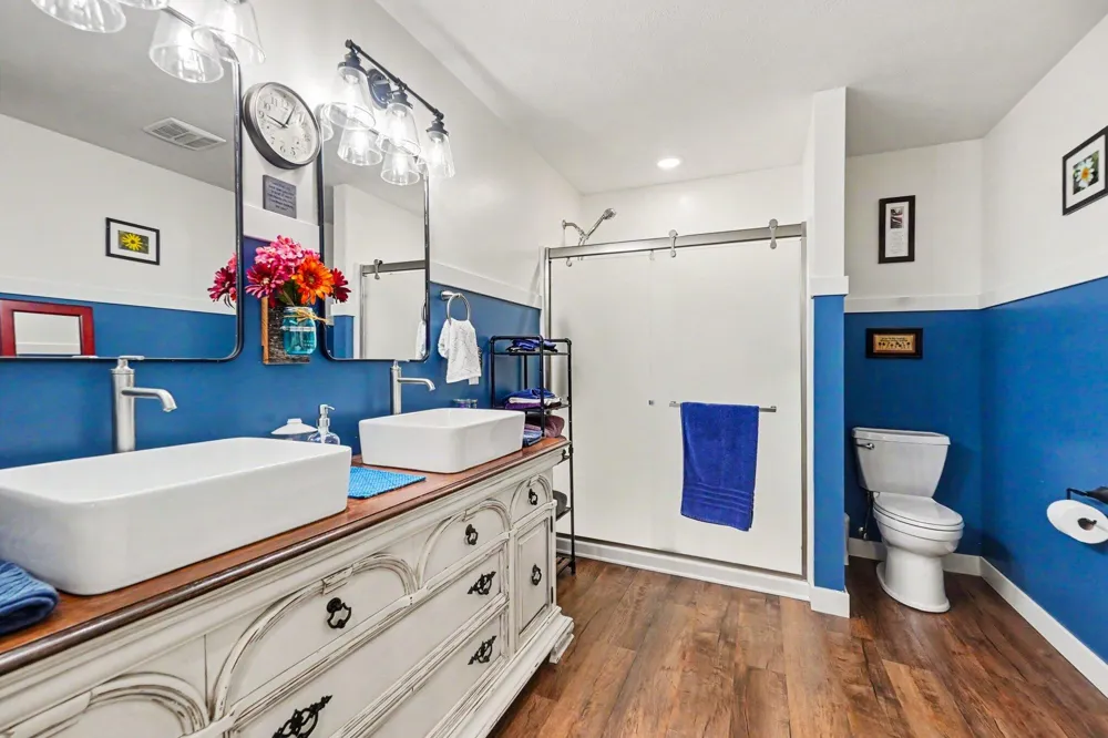 22032 Pine Valley Drive Burdell Township, MI 49688