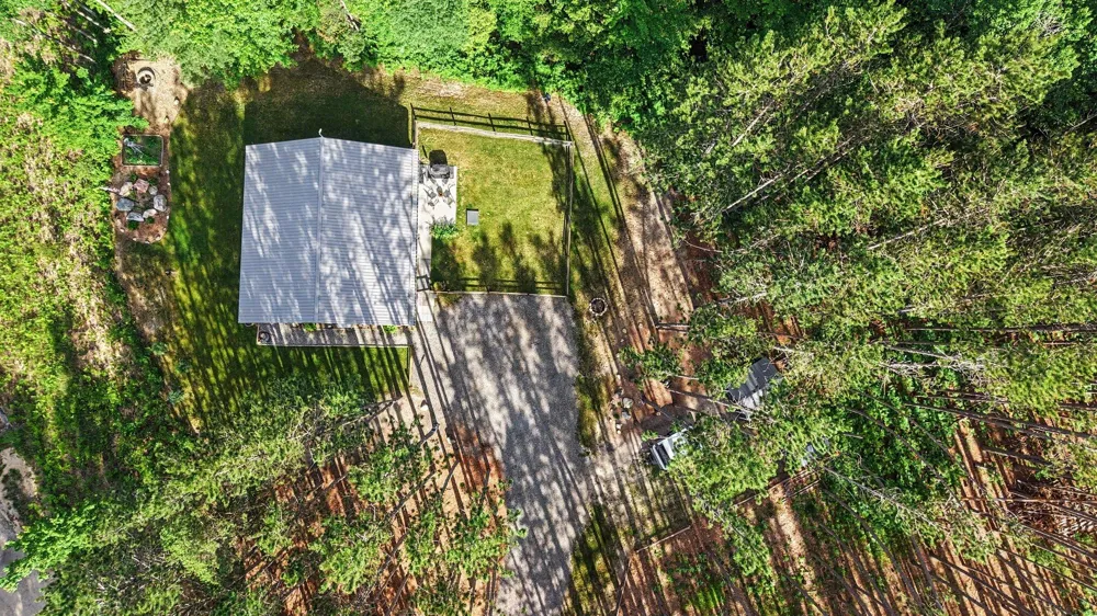 22032 Pine Valley Drive Burdell Township, MI 49688