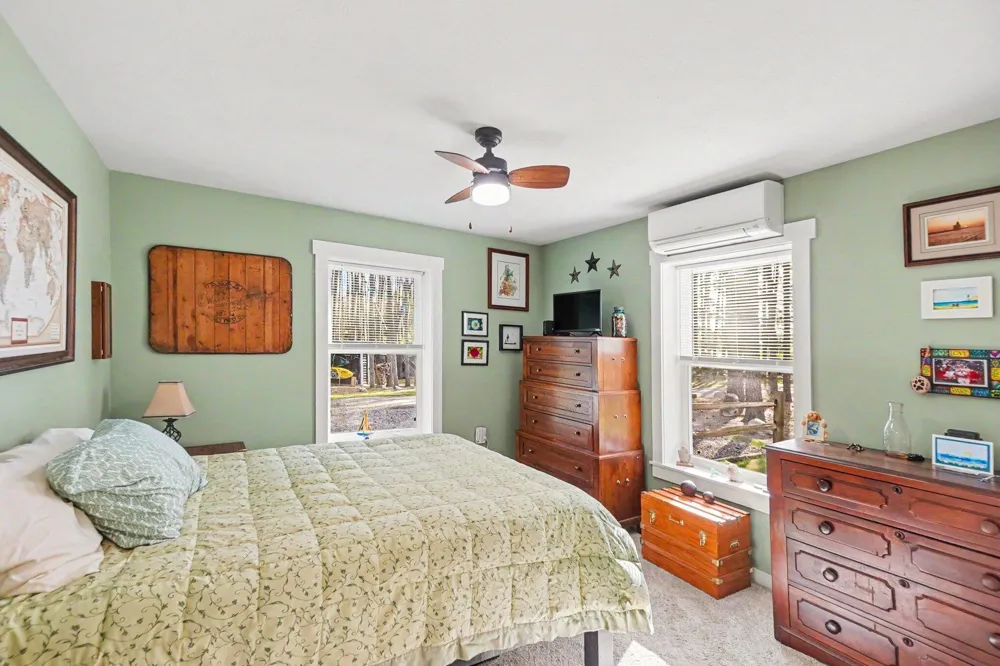 22032 Pine Valley Drive Burdell Township, MI 49688