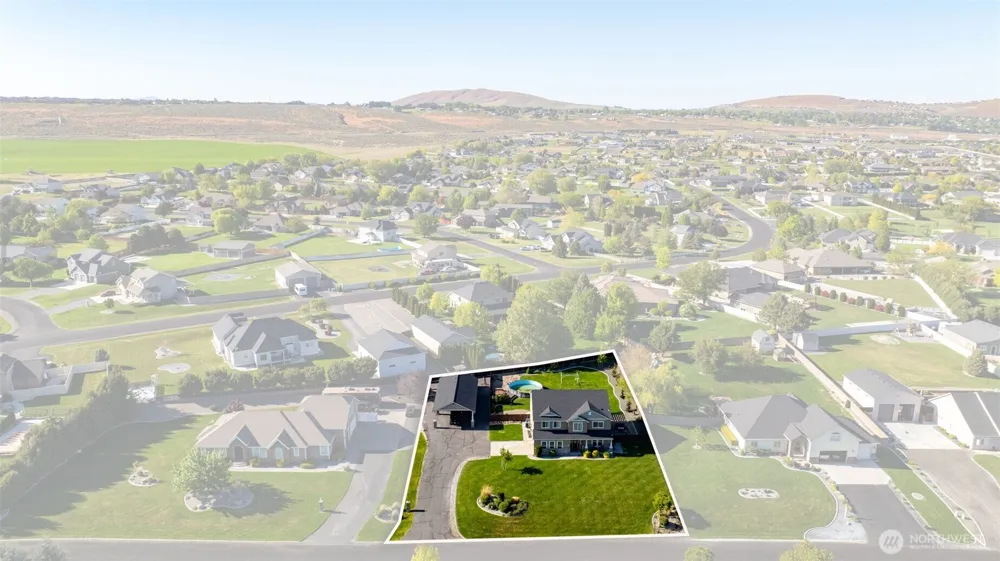 99206 E Ridgeview Drive Kennewick, WA 99338