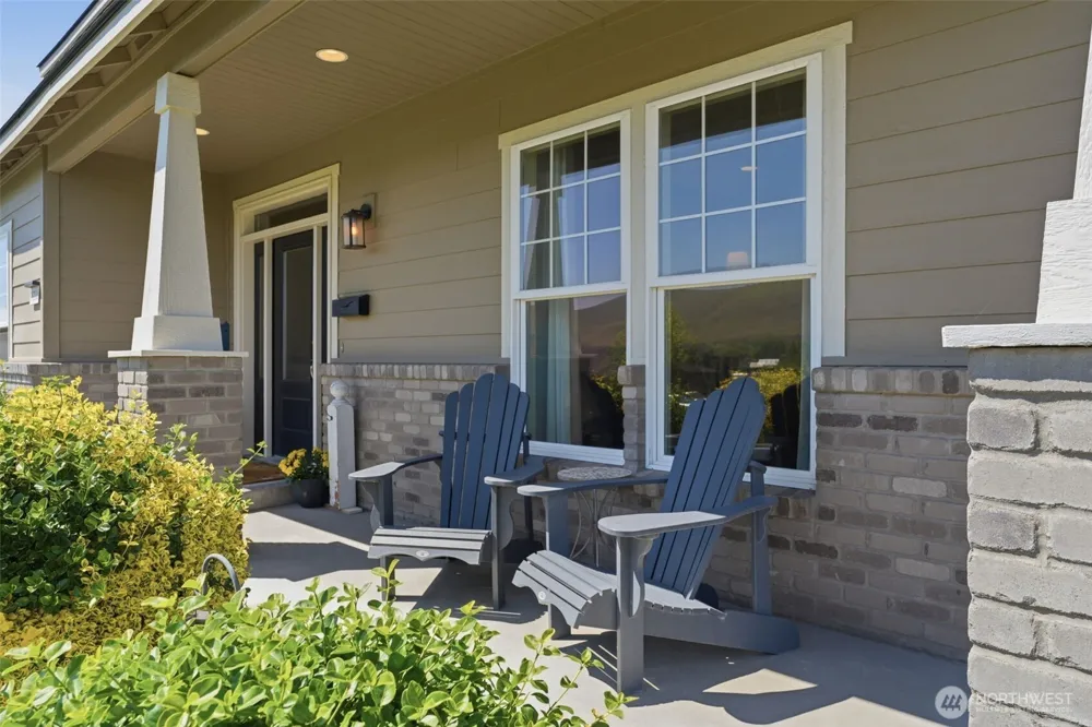 99206 E Ridgeview Drive Kennewick, WA 99338