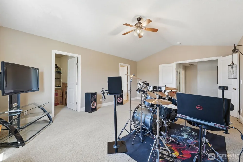 99206 E Ridgeview Drive Kennewick, WA 99338