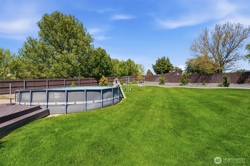 99206 E Ridgeview Drive Kennewick, WA 99338