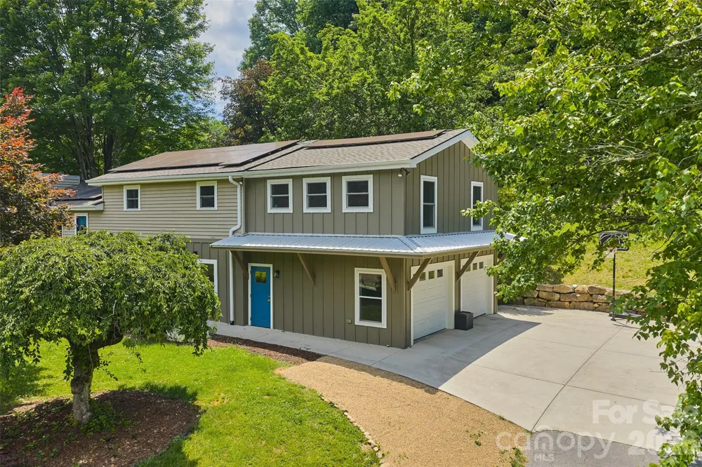 1574 Cashiers Valley Road Brevard, NC 28712
