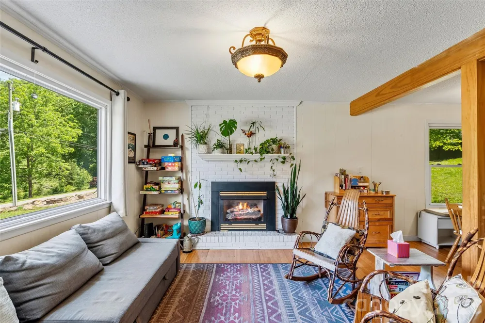 1574 Cashiers Valley Road Brevard, NC 28712