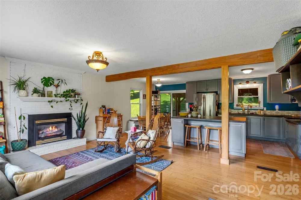 1574 Cashiers Valley Road Brevard, NC 28712