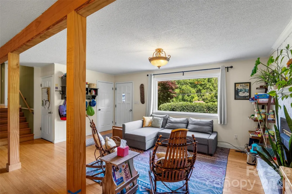 1574 Cashiers Valley Road Brevard, NC 28712