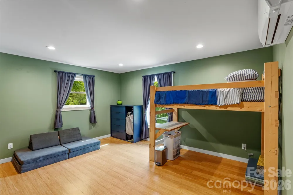 1574 Cashiers Valley Road Brevard, NC 28712