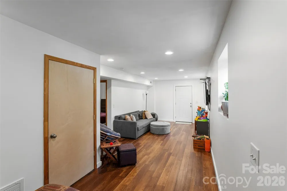 1574 Cashiers Valley Road Brevard, NC 28712