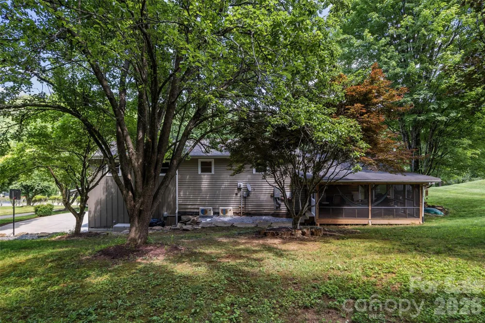 1574 Cashiers Valley Road Brevard, NC 28712