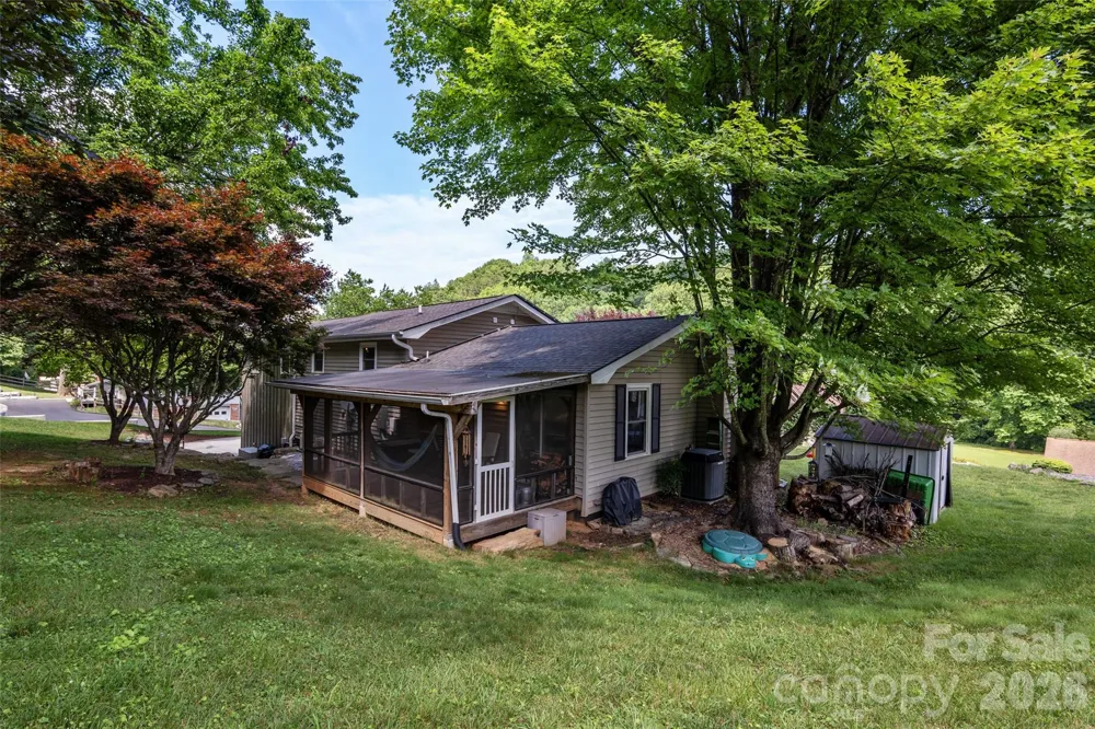 1574 Cashiers Valley Road Brevard, NC 28712