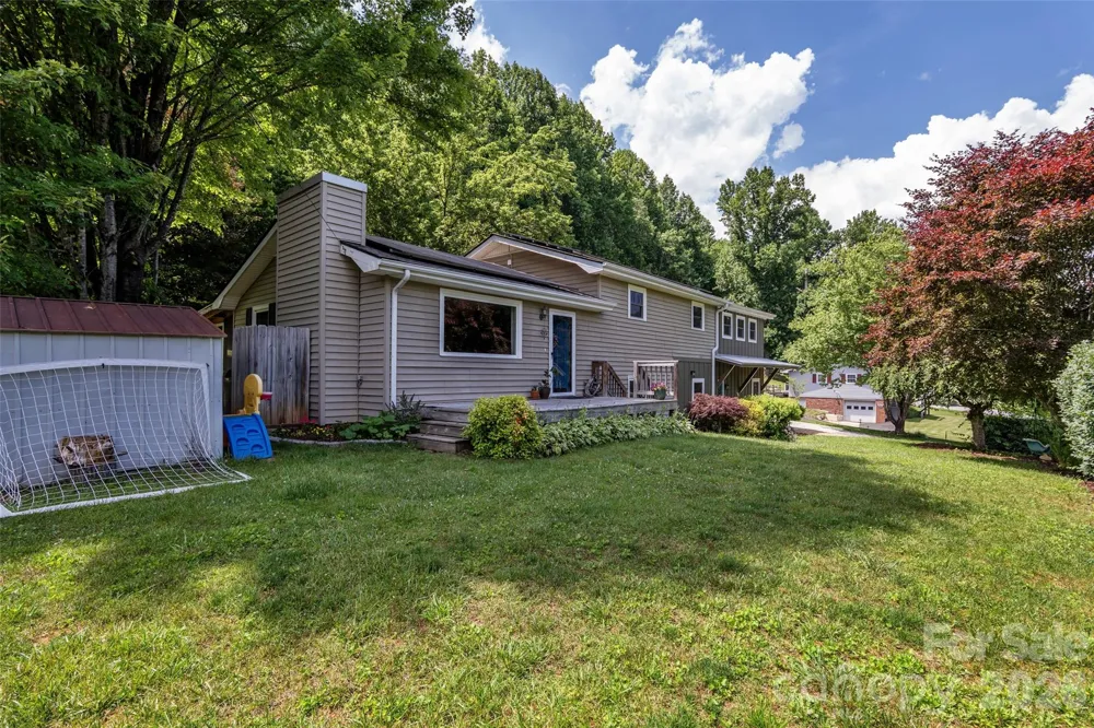 1574 Cashiers Valley Road Brevard, NC 28712