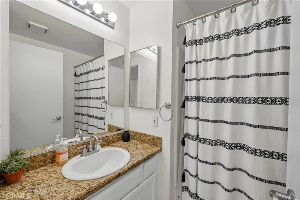19814 Sandpiper Place #29 Newhall, CA 91321