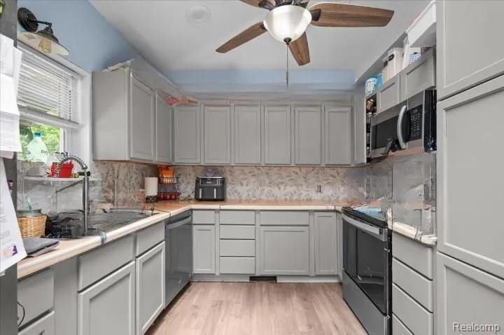 236 Lynn Street Flushing City, MI 48433