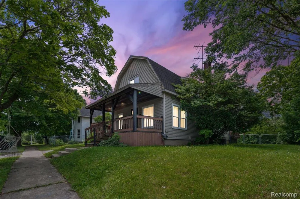 236 Lynn Street Flushing City, MI 48433