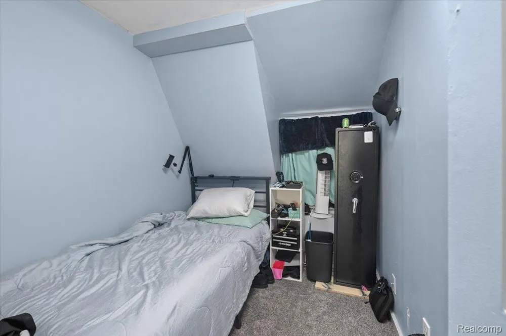 236 Lynn Street Flushing City, MI 48433