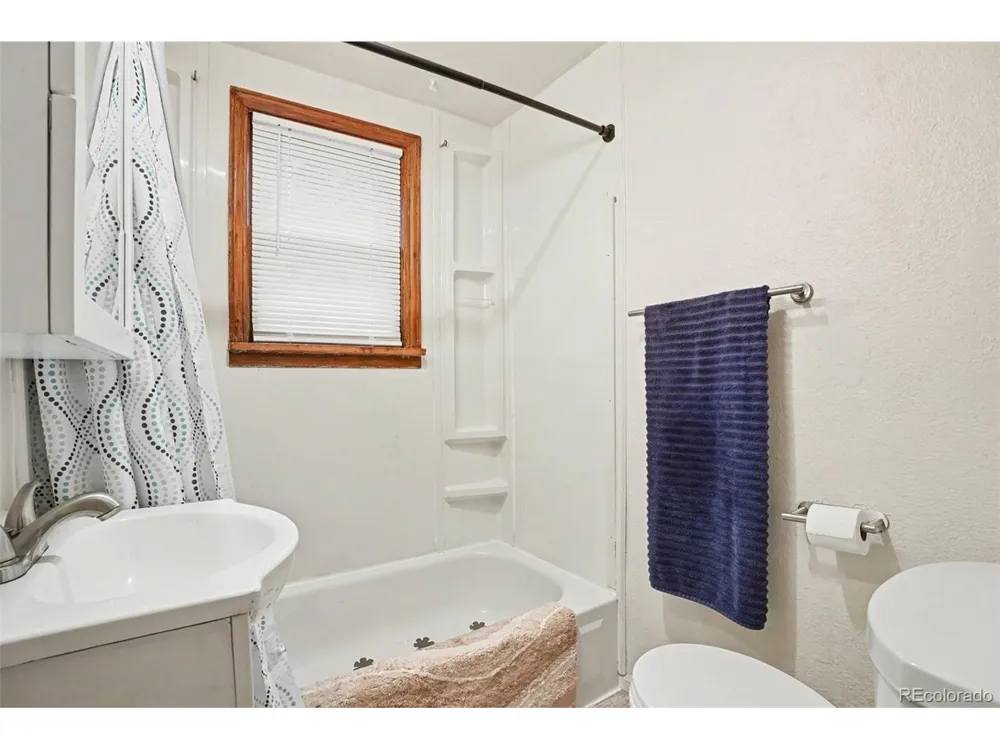 105 Via San Miguel Manitou Springs, CO 80829