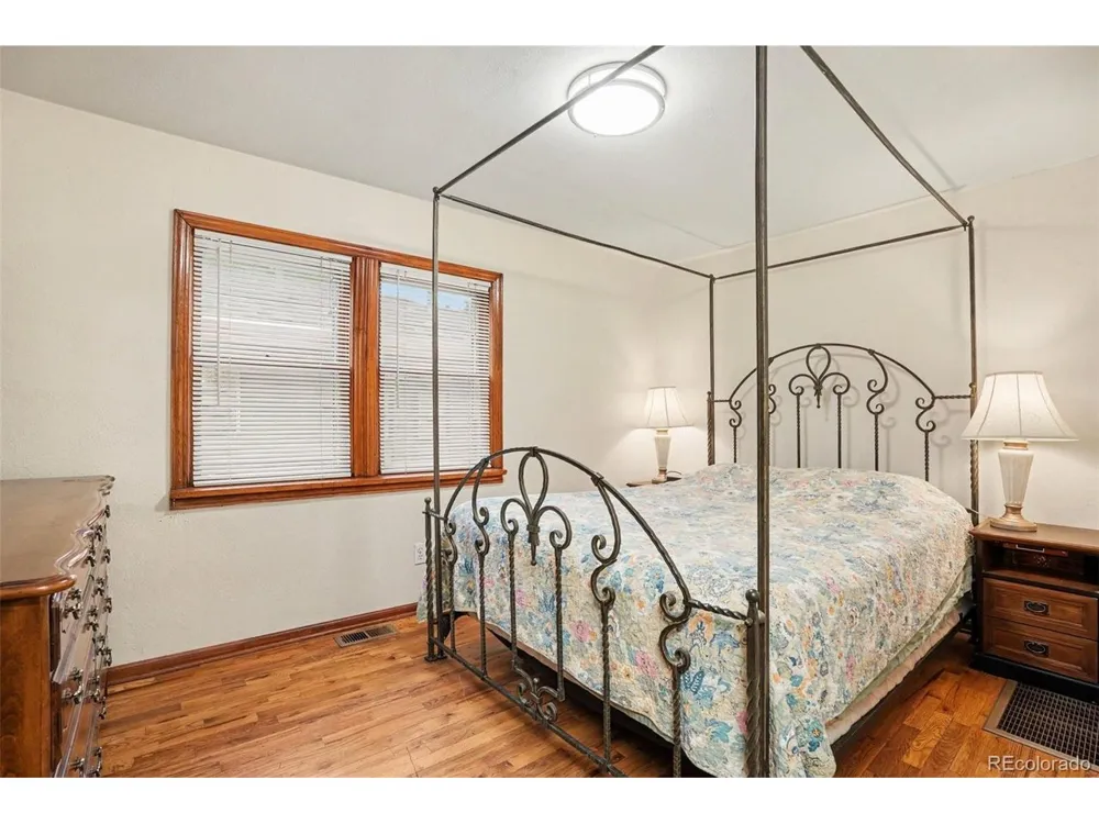 105 Via San Miguel Manitou Springs, CO 80829