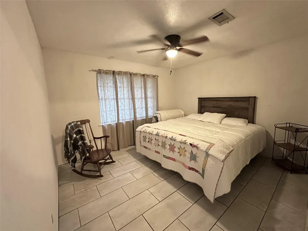 213 E Rhodes Avenue Lufkin, TX 75901