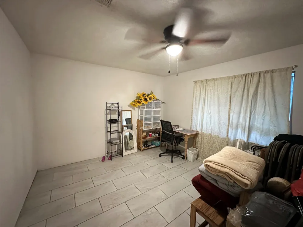 213 E Rhodes Avenue Lufkin, TX 75901