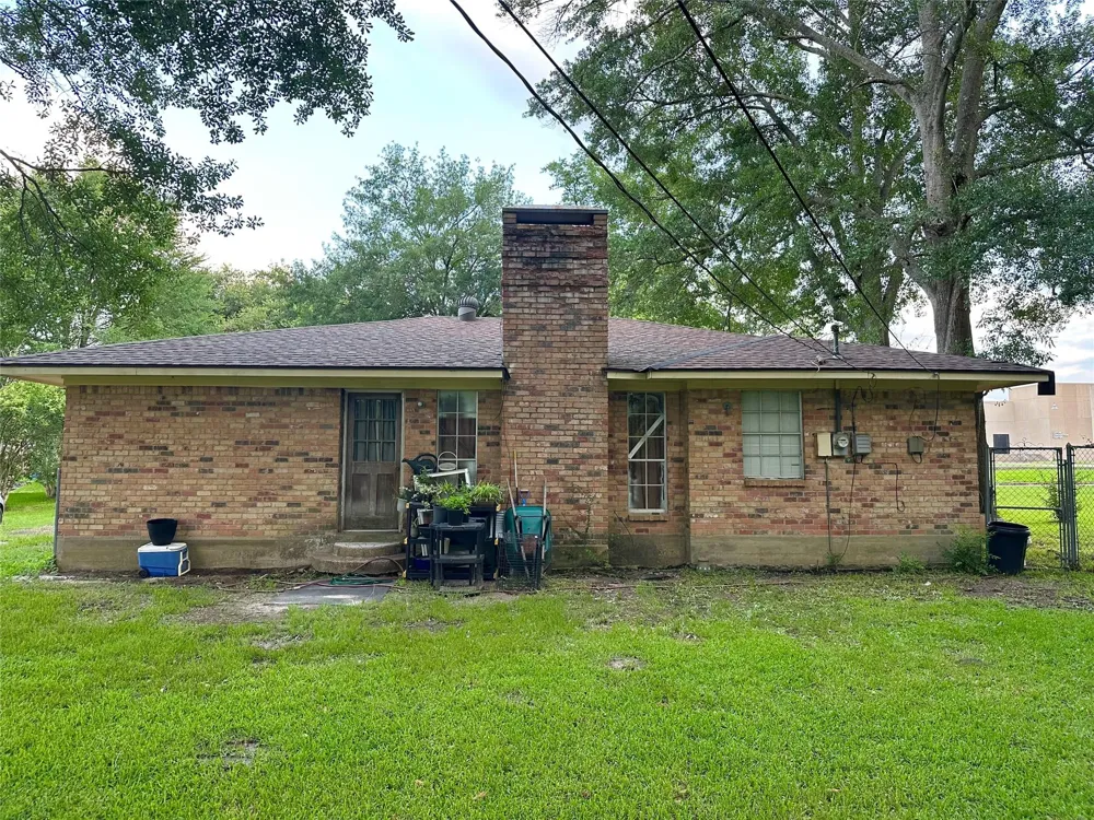 213 E Rhodes Avenue Lufkin, TX 75901