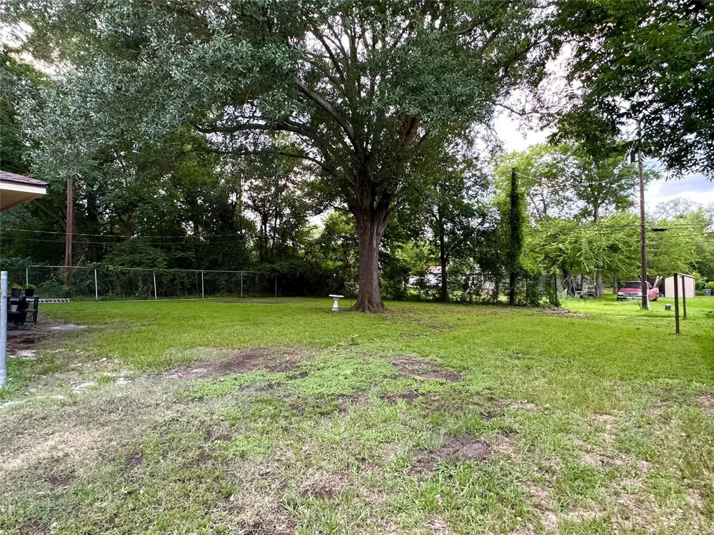 213 E Rhodes Avenue Lufkin, TX 75901