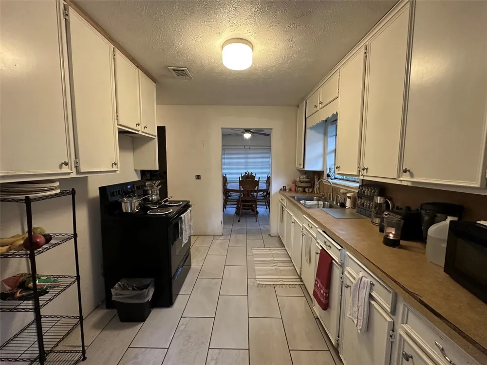213 E Rhodes Avenue Lufkin, TX 75901