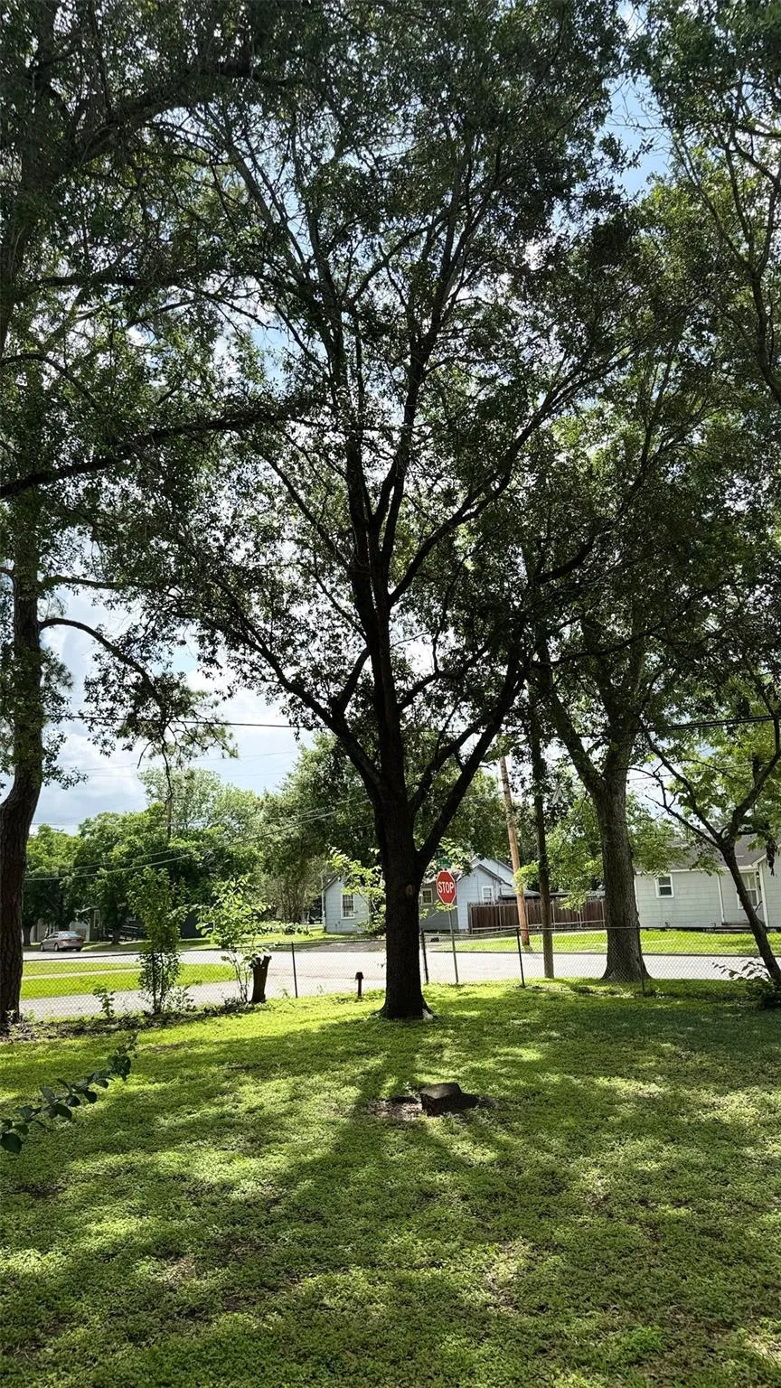 411 Church Street El Campo, TX 77437