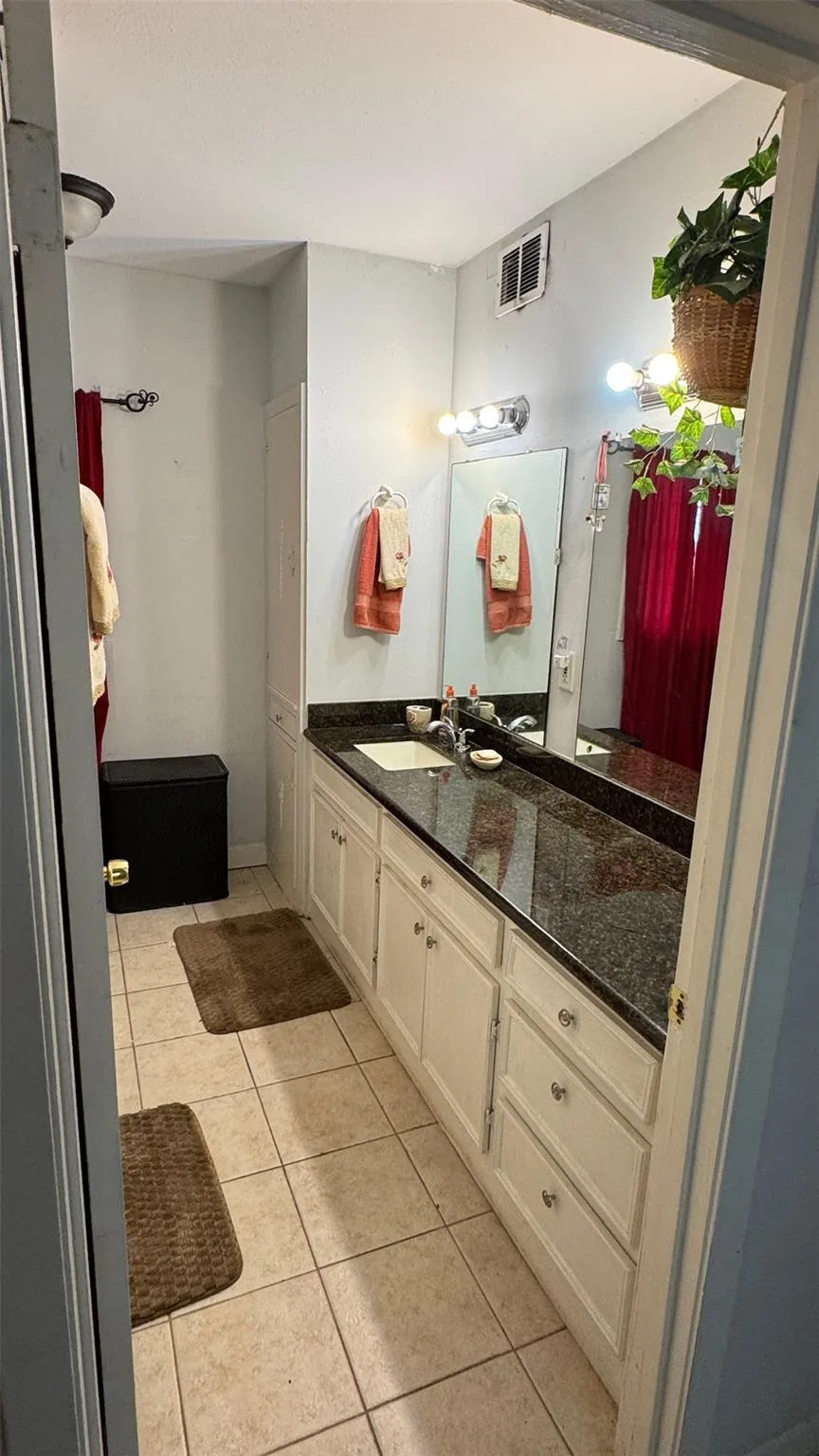 411 Church Street El Campo, TX 77437