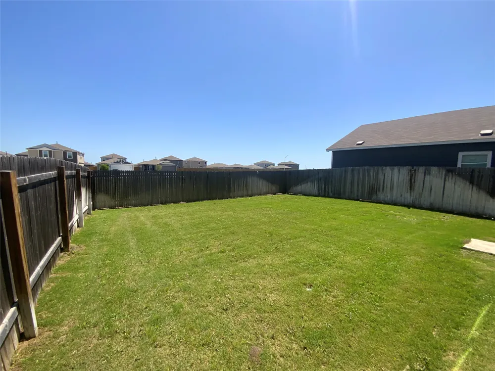 131 Soapstone Pass Maxwell, TX 78656
