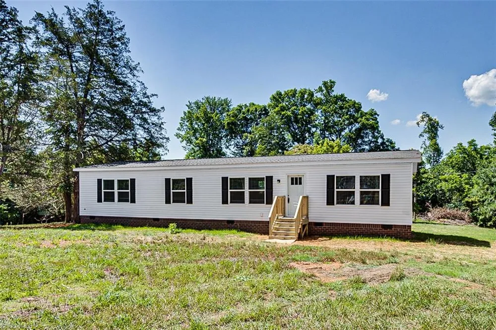 1848 Brittany Trail Pleasant Garden, NC 27313