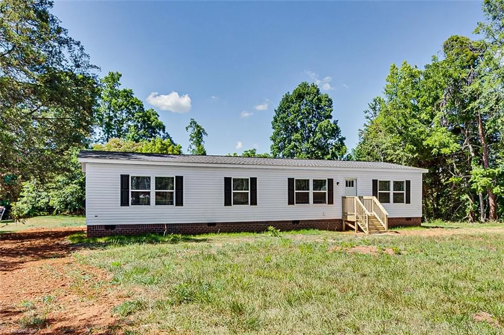 1848 Brittany Trail Pleasant Garden, NC 27313