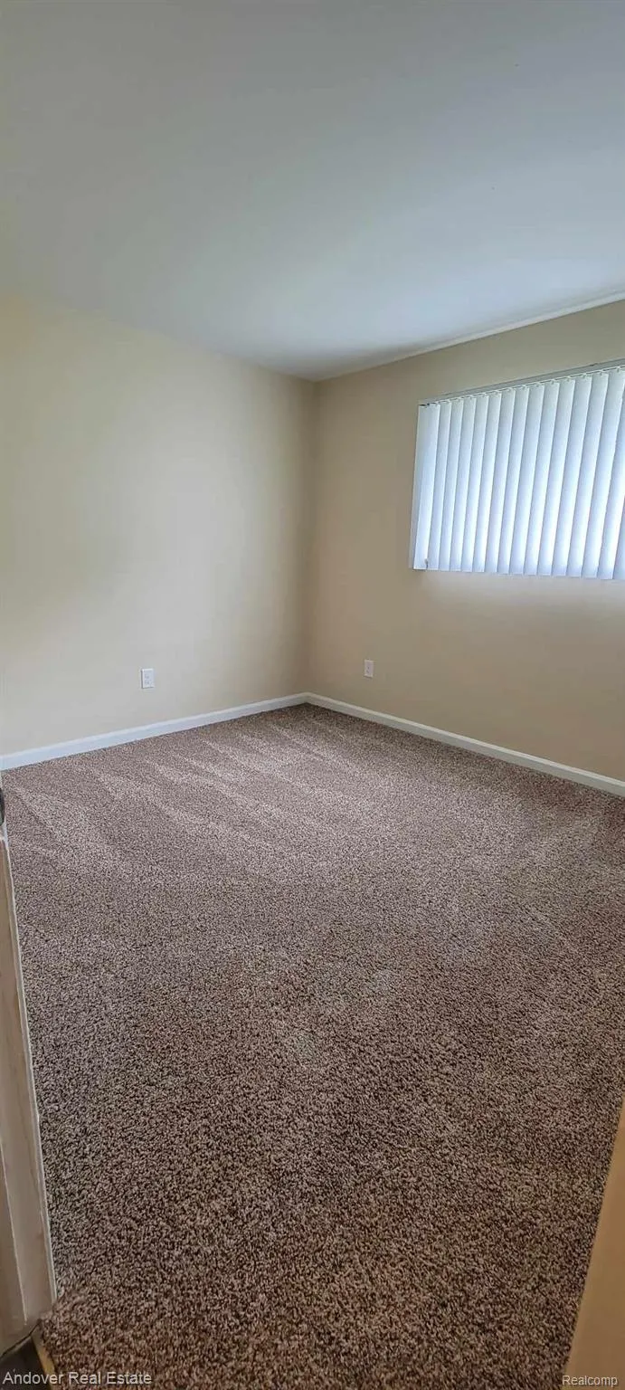 320 S Drake Road Kalamazoo City, MI 49009