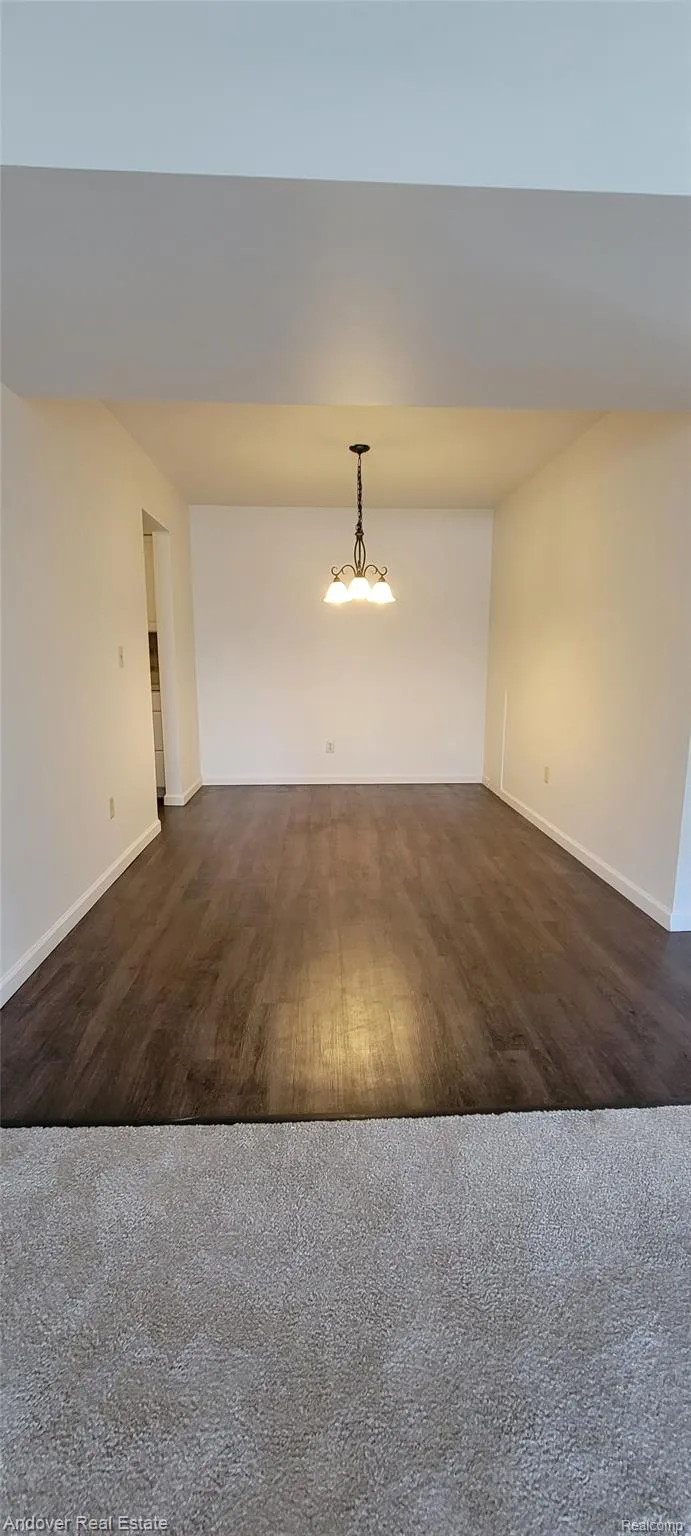 320 S Drake Road Kalamazoo City, MI 49009
