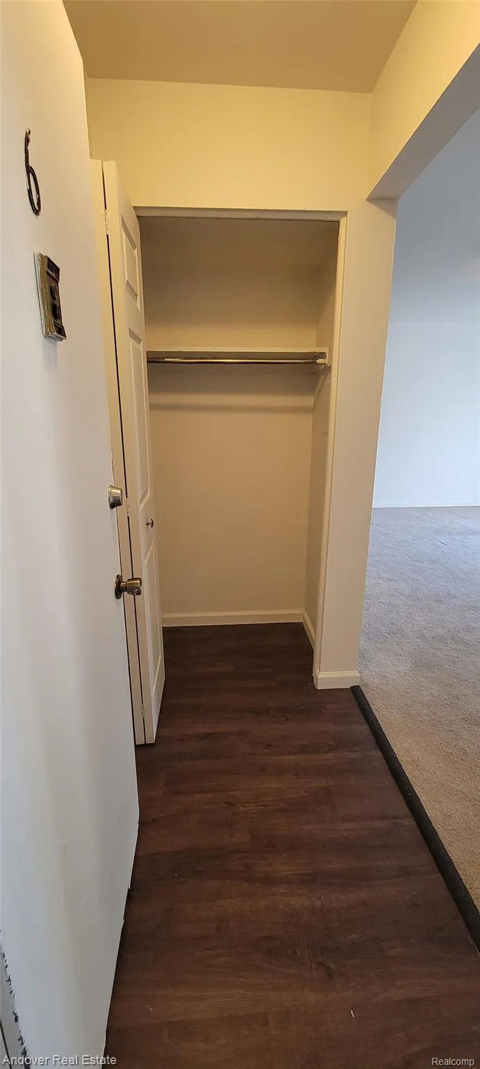 320 S Drake Road Kalamazoo City, MI 49009