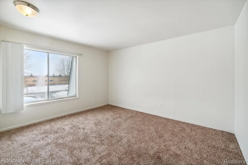 320 S Drake Road Kalamazoo City, MI 49009